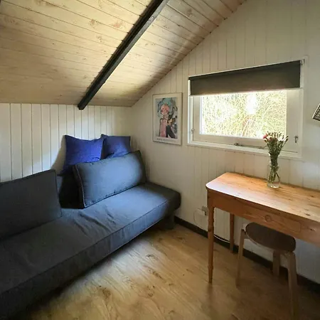 Summer House On Natural Plot With Three Terraces Сasa de vacaciones *